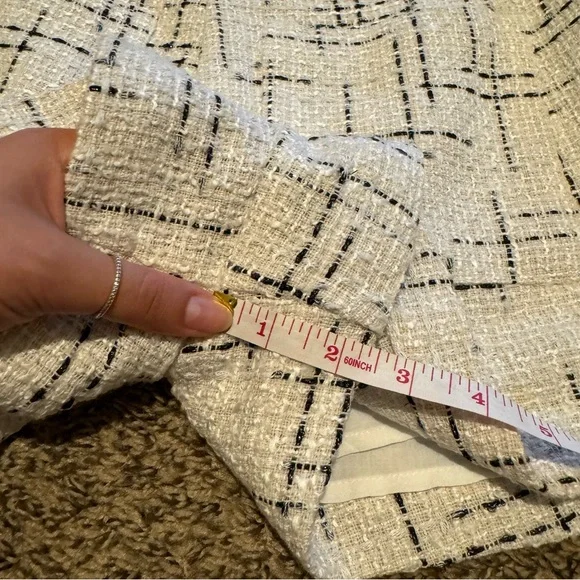 Maeve by Anthropologie White Tweed Shorts size 10 - Picture 9 of 10